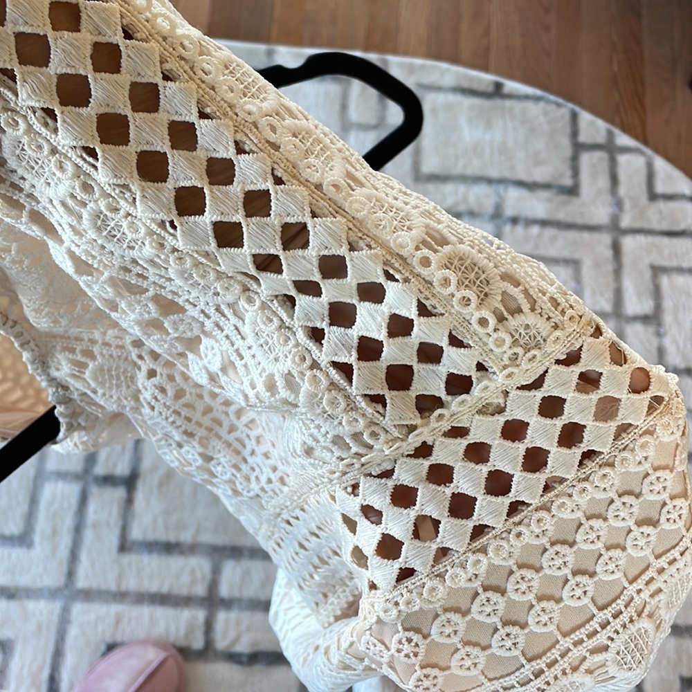 Soieblu Ivory Crochet Lace Sleeveless Midi Dress Size Small - Picture 3 of 7